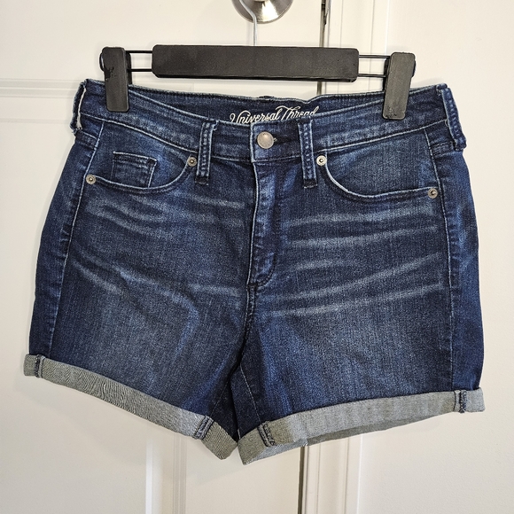 Universal Thread Jean Shorts - Picture 1 of 4